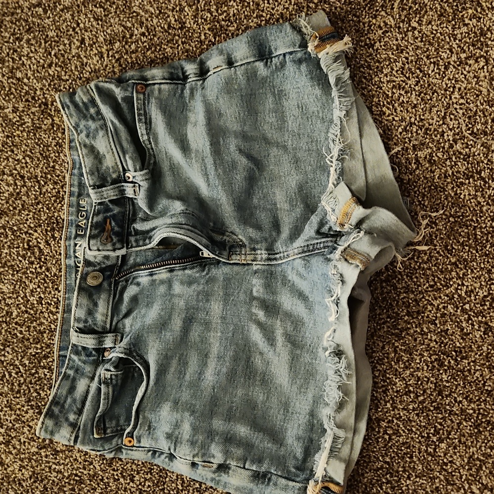 American Eagle Short